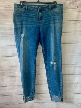 Maurices Women's Skinny Jeans in Mid Blue Distressed